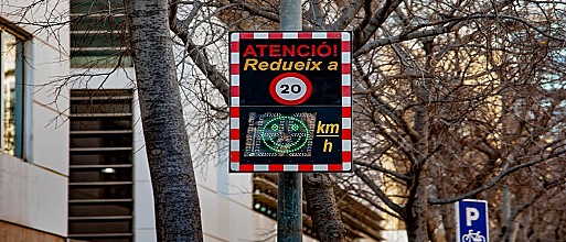 Los radares en Barcelona limitarán su horario de multas